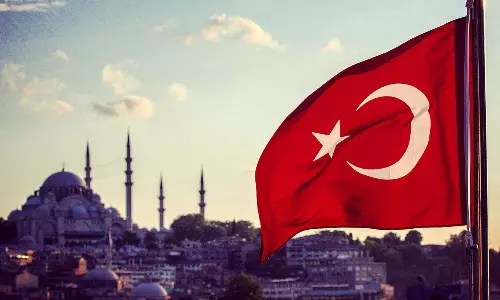 Turkey raises gross minimum wage by more than 21 % in 2021