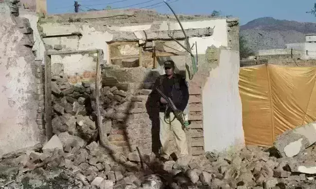 HINDU TEMPLE VADALISED IN PAK