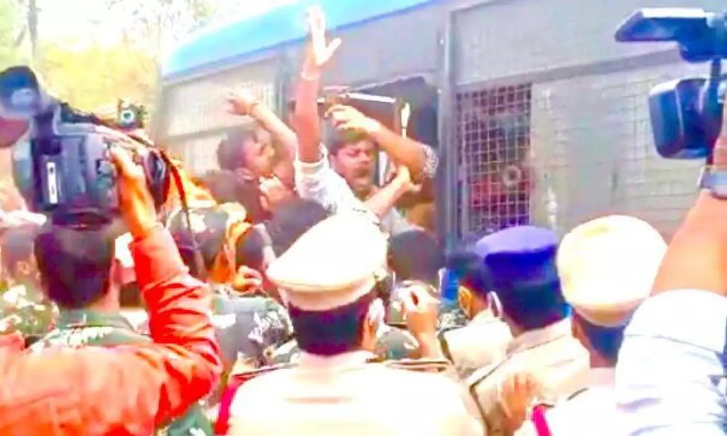 Telangana govt encroached forest land of Hyderabad Varsity illegally, Students protest