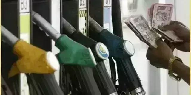 Petrol price in Delhi reaches all time high of Rs 85.45 per litre; Mumbai at Rs 92.04