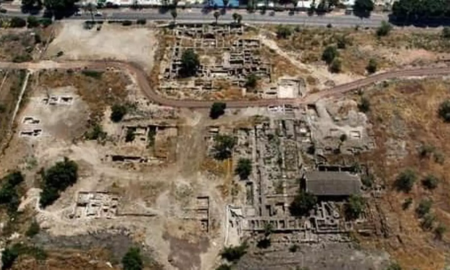 Archaeologists unearth remains of an ancient mosque from 635 AD in Israel