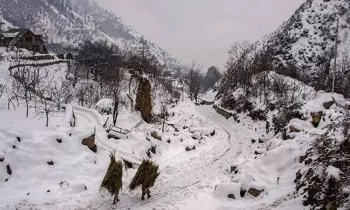 Kashmirs natural beauty mesmerises Bollywood filmmakers