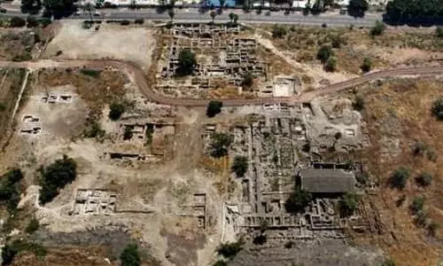 Archaeologists unearth remains of an ancient mosque from 635 AD in Israel