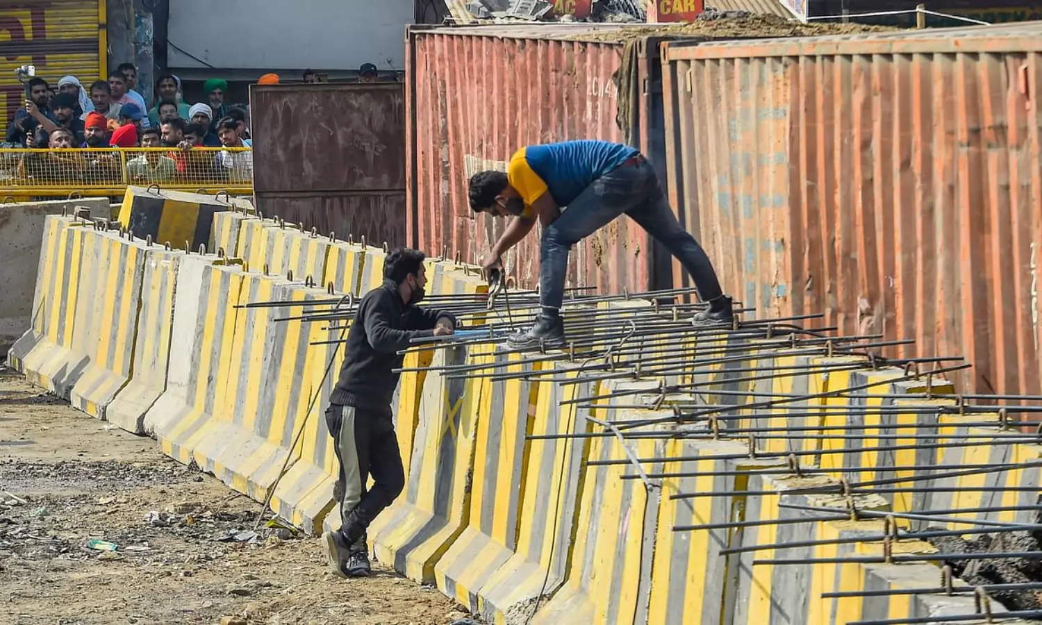 The battle-readiness against farmers