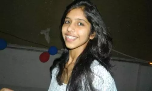 Kejriwals daughter loses Rs. 34K in QR code scam