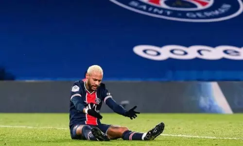 Injured Neymar might miss Champions League clash against Barcelona