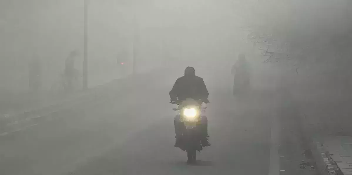 Delhi AQI in very poor category due to low surface winds