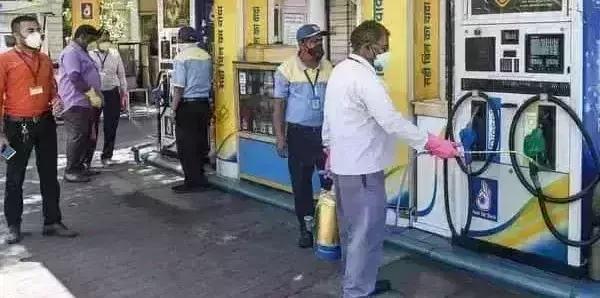 Petrol, Diesel prices touch record highs after 2-day pause