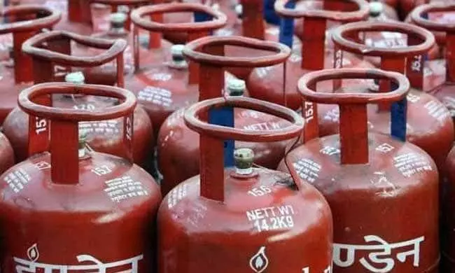 Madhya Pradesh to offer subsidised LPG cylinders at Rs 450 ahead of elections