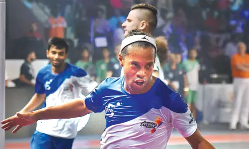 Premier Futsal: Ronaldinho stars in Goa win