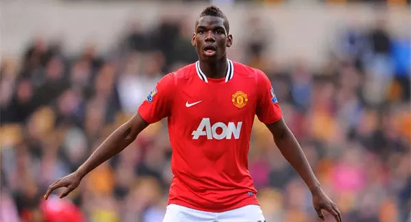 Man United signs 5-year contract with Pogba
