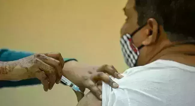 18,327 new coronavirus cases in India