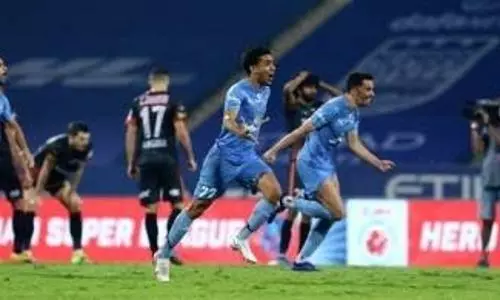 Mumbai enter 1st ISL final by beating Goa on penalties