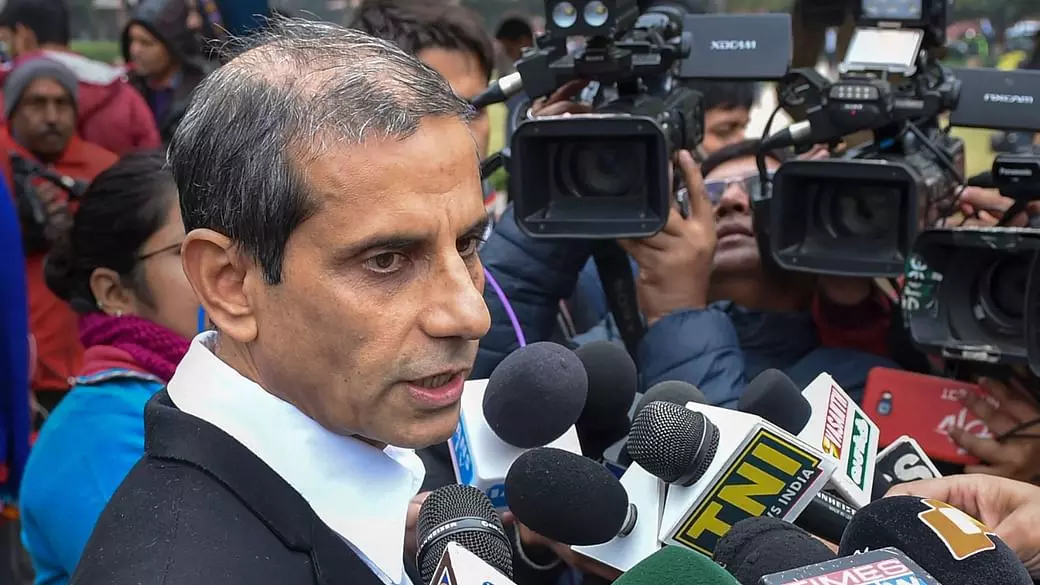 Raid at lawyers office again; Adv Mehmood Pracha moves court against raid Raid at lawyers office again; Adv Mehmood Pracha moves court against raid