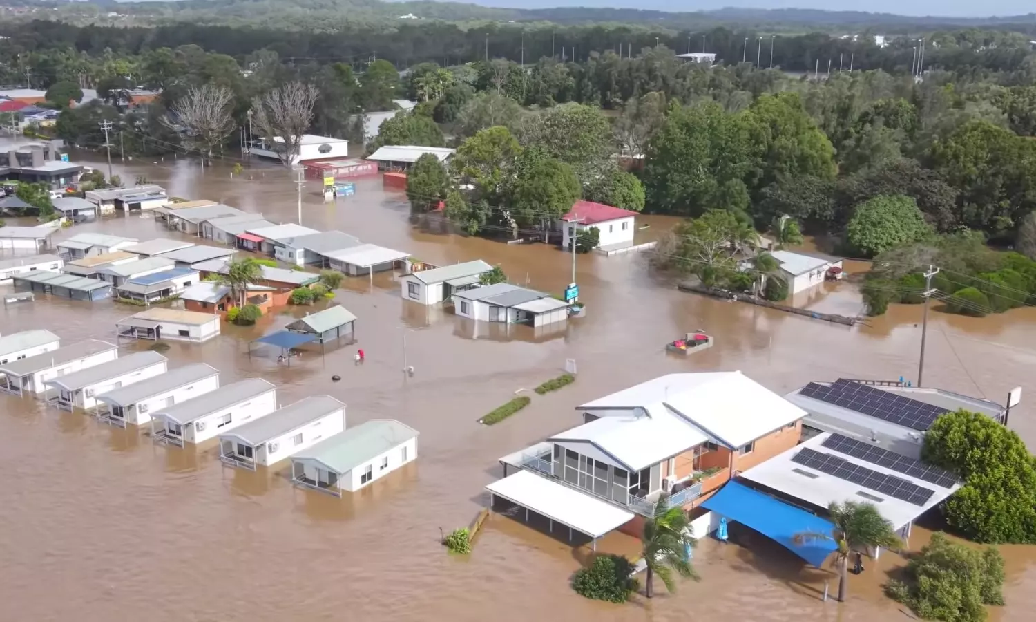 Unusual rain , flood in Australia: Dozens of towns isolated in New South Wales