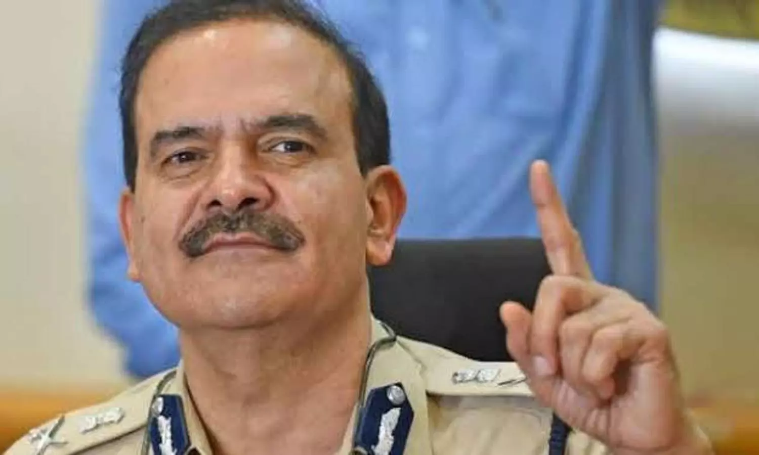 Ex-Police Chief Parambir Singh to file petition for CBI probe against Maharashtra Home Minister