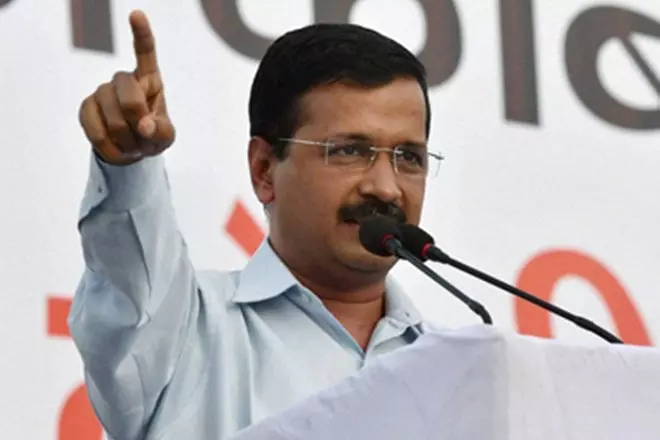 Lok Sabha passes disputed National Capital Bill; Kejriwal protests