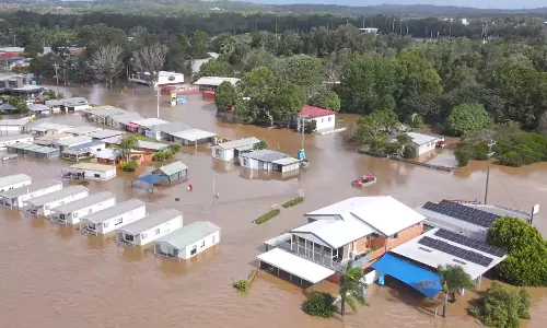 Thousands still evacuated due to downpour, flood in Australian state