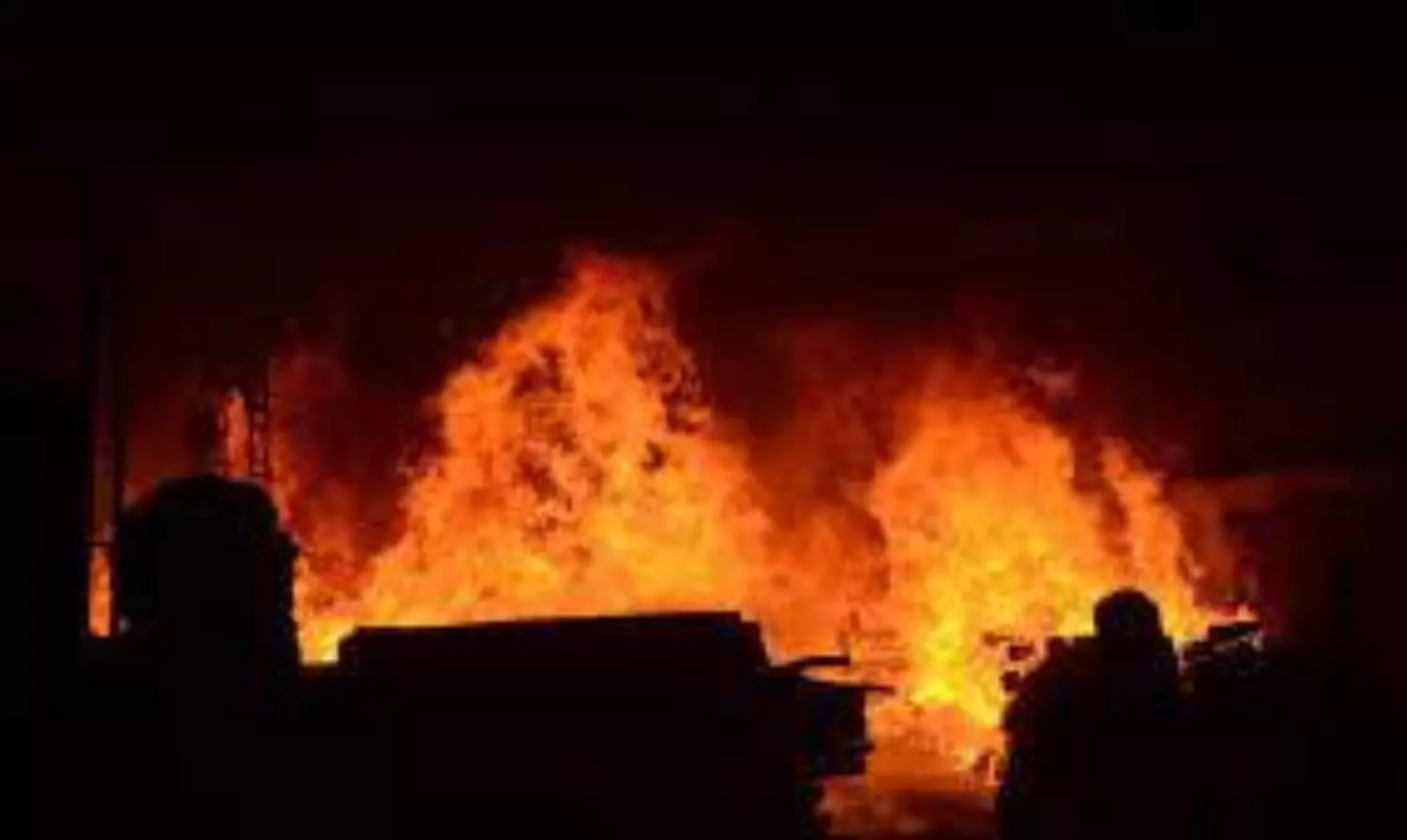 Midnight fire engulfs 700 huts in Gurugram