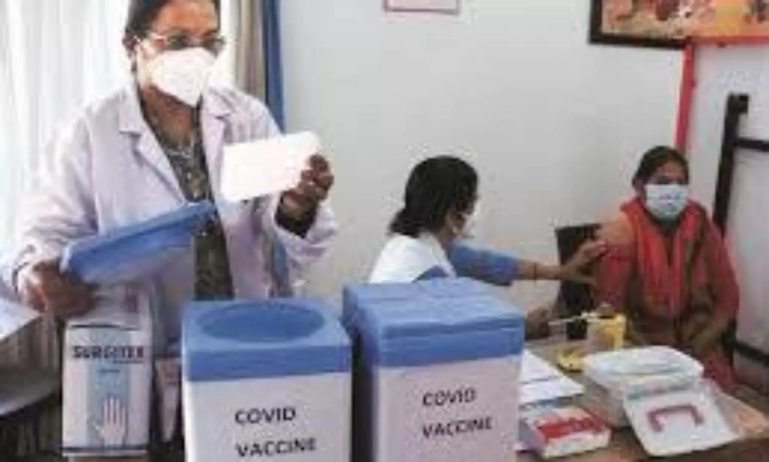 Maharashtra send vaccine SOS to Centre as stocks run out