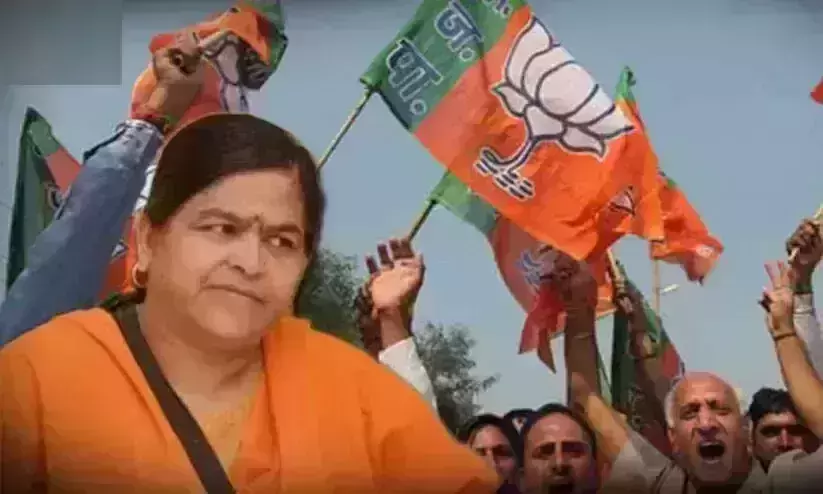 Watch: BJP Minister does puja in airport against COVID