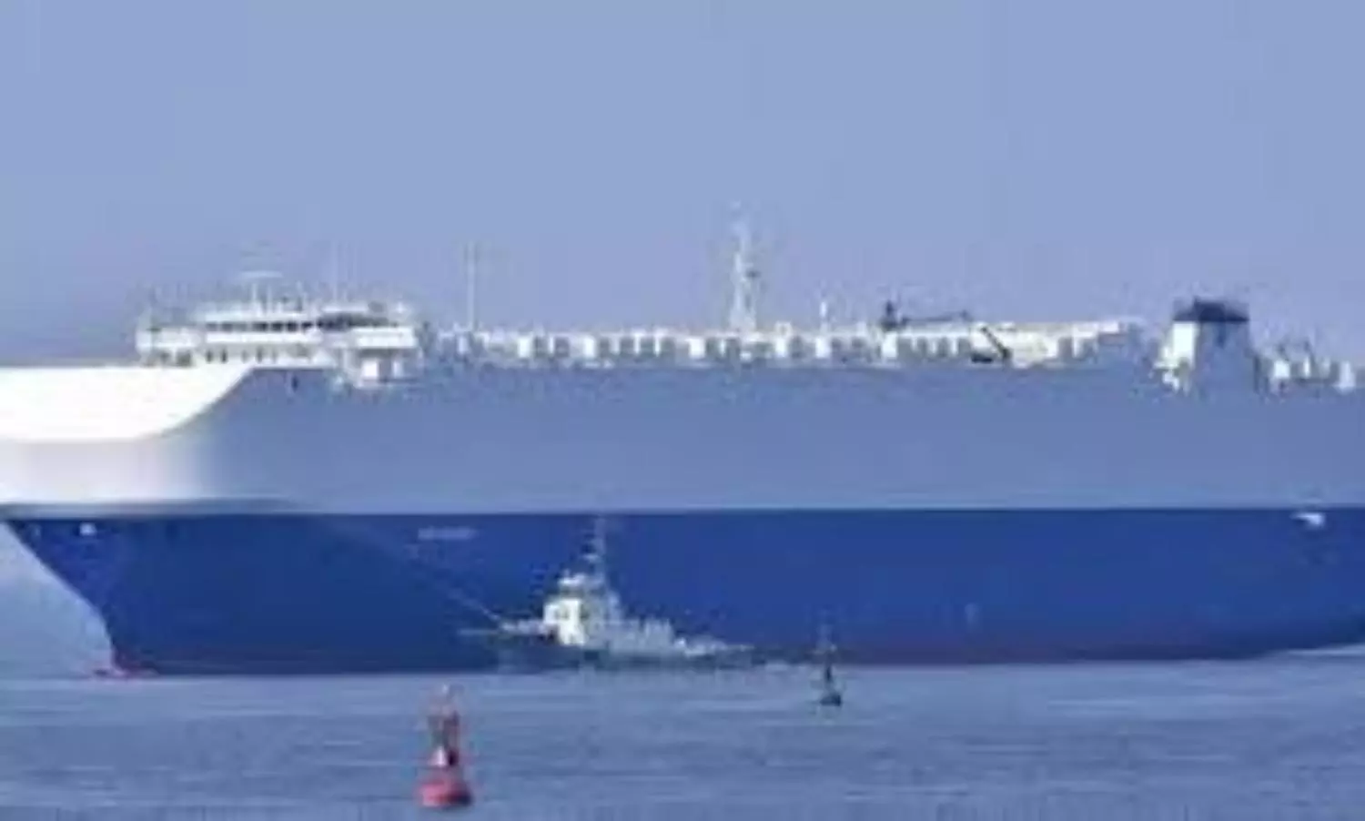 Israeli navy on alert after Iranian missile hit freight ship off UAE coast