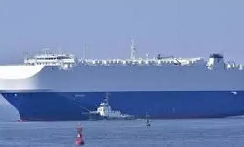 Israeli navy on alert after Iranian missile hit freight ship off UAE coast