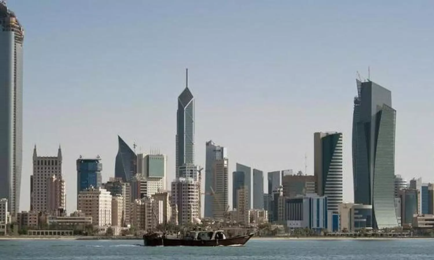 Kuwait to remain under curfew until Ramadan ends