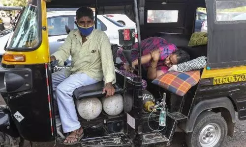 Indias daily COVID caseloads continue to top in world, with over 3.3 lakh new cases