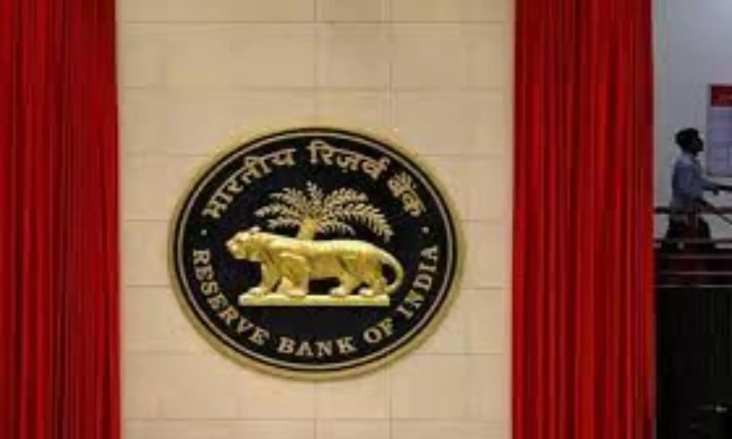 COVID curbs exert pressure on RBI to check commodity price rise
