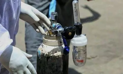 Centre loses oxygen case to Delhi in SC, ordered to supply 700 MT daily