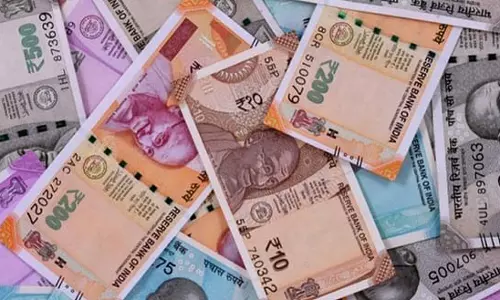 Cash with people records highest ever amid lockdown fear