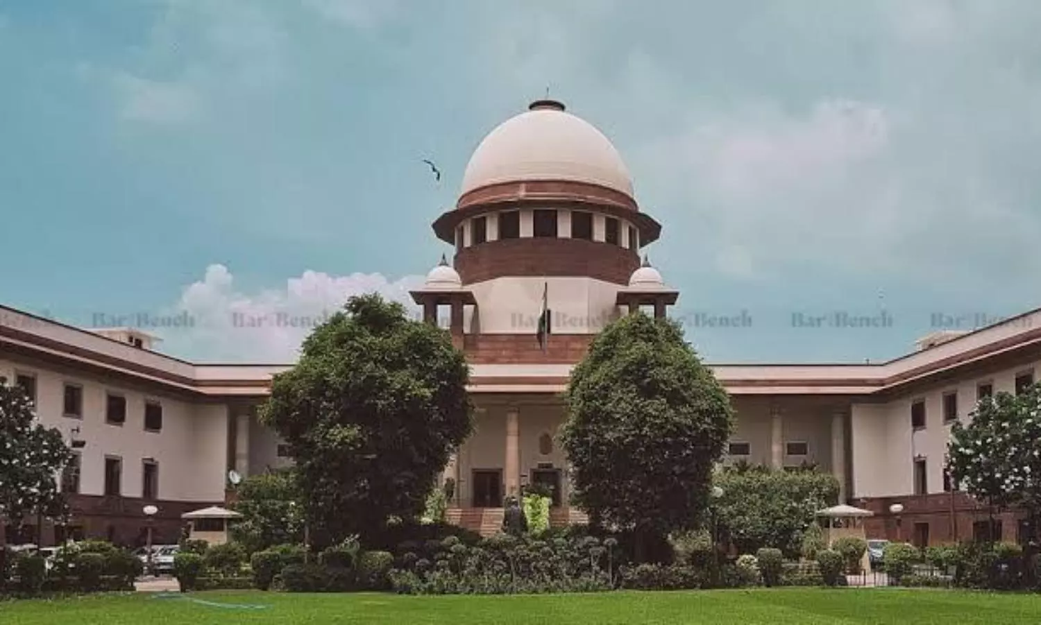 Centre makes soft warning against SCs meddling with vaccination