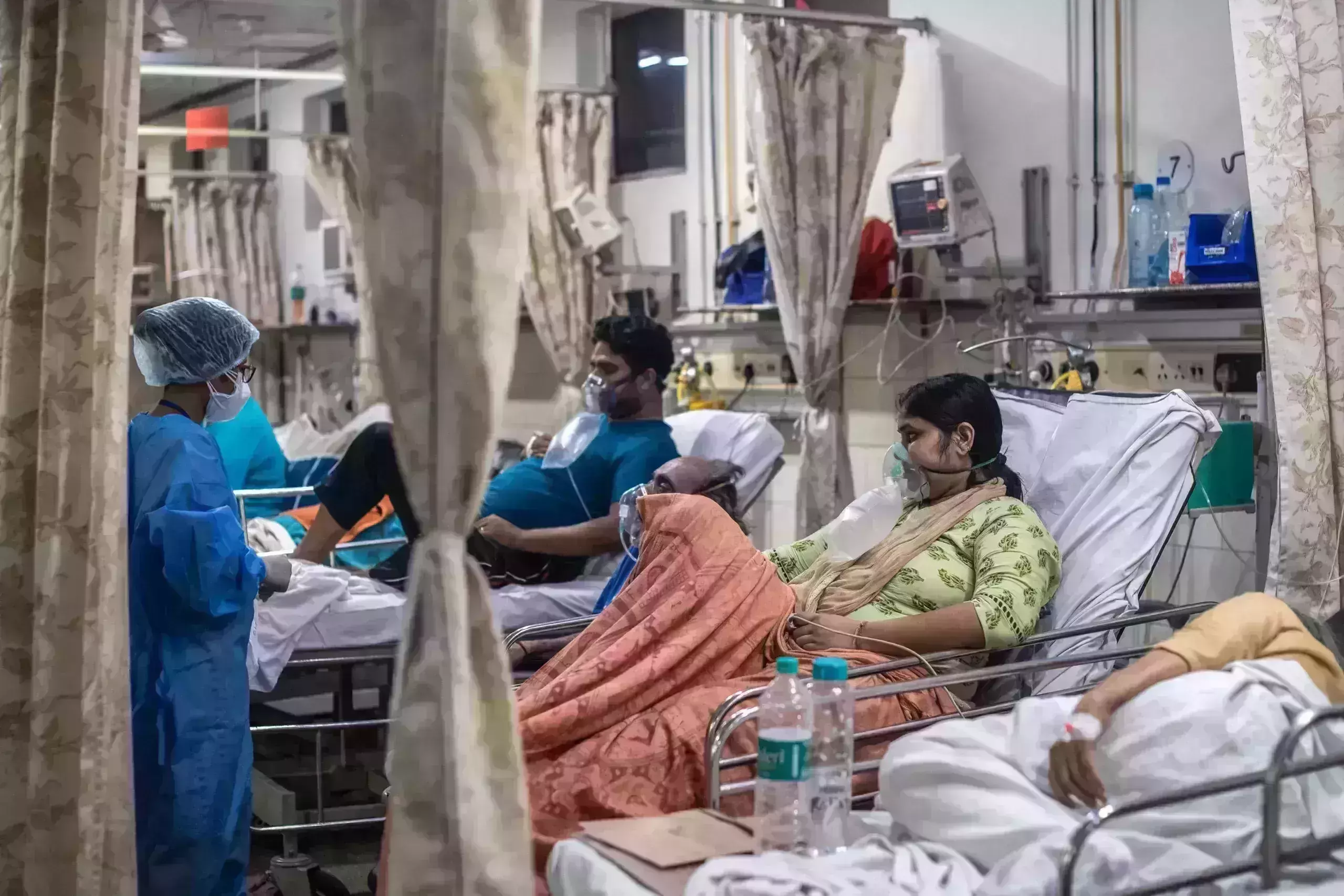 India continues to report 3.6 lakh more daily cases, over 3000 deaths