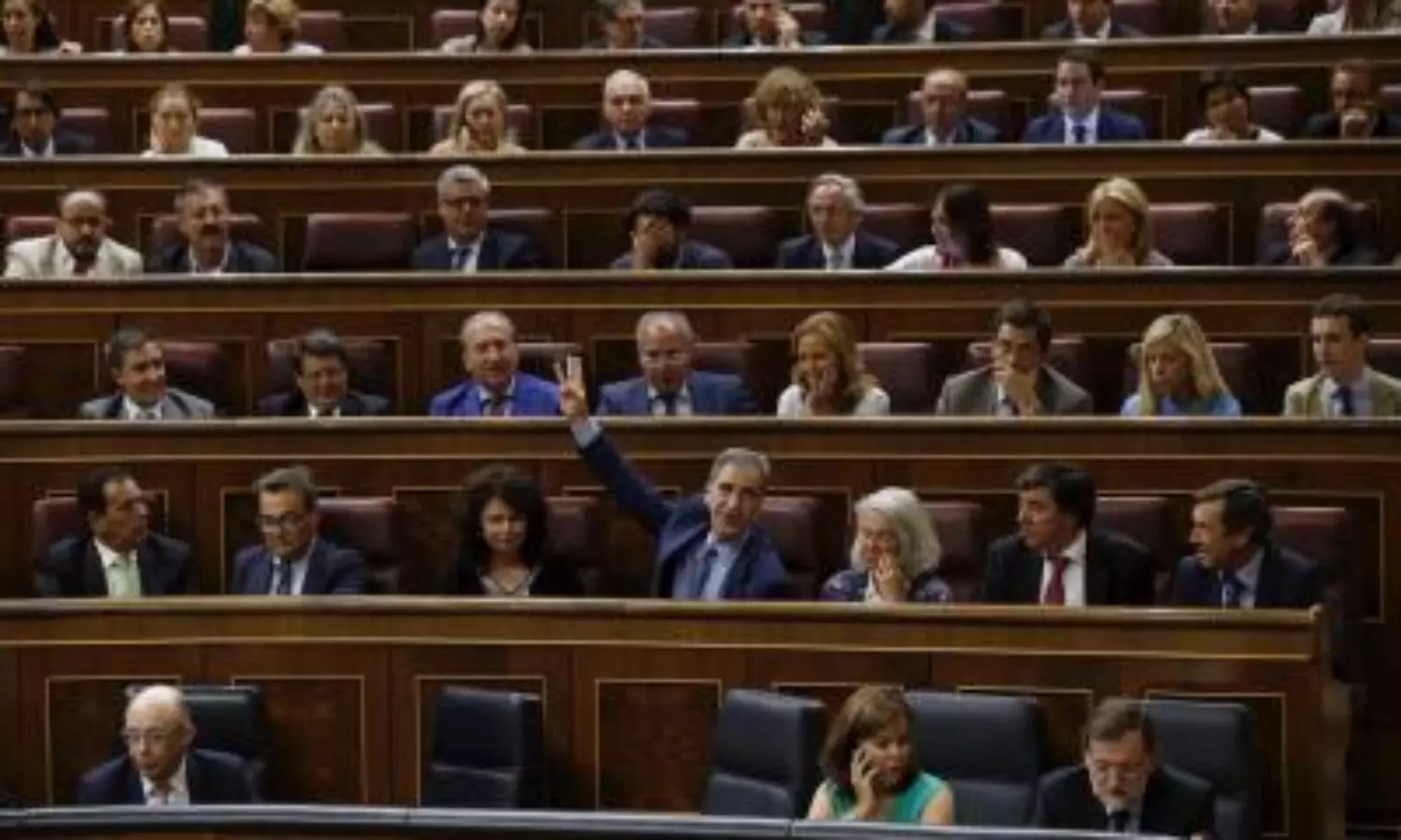 Spanish parliament approves law to achieve carbon neutrality by 2050