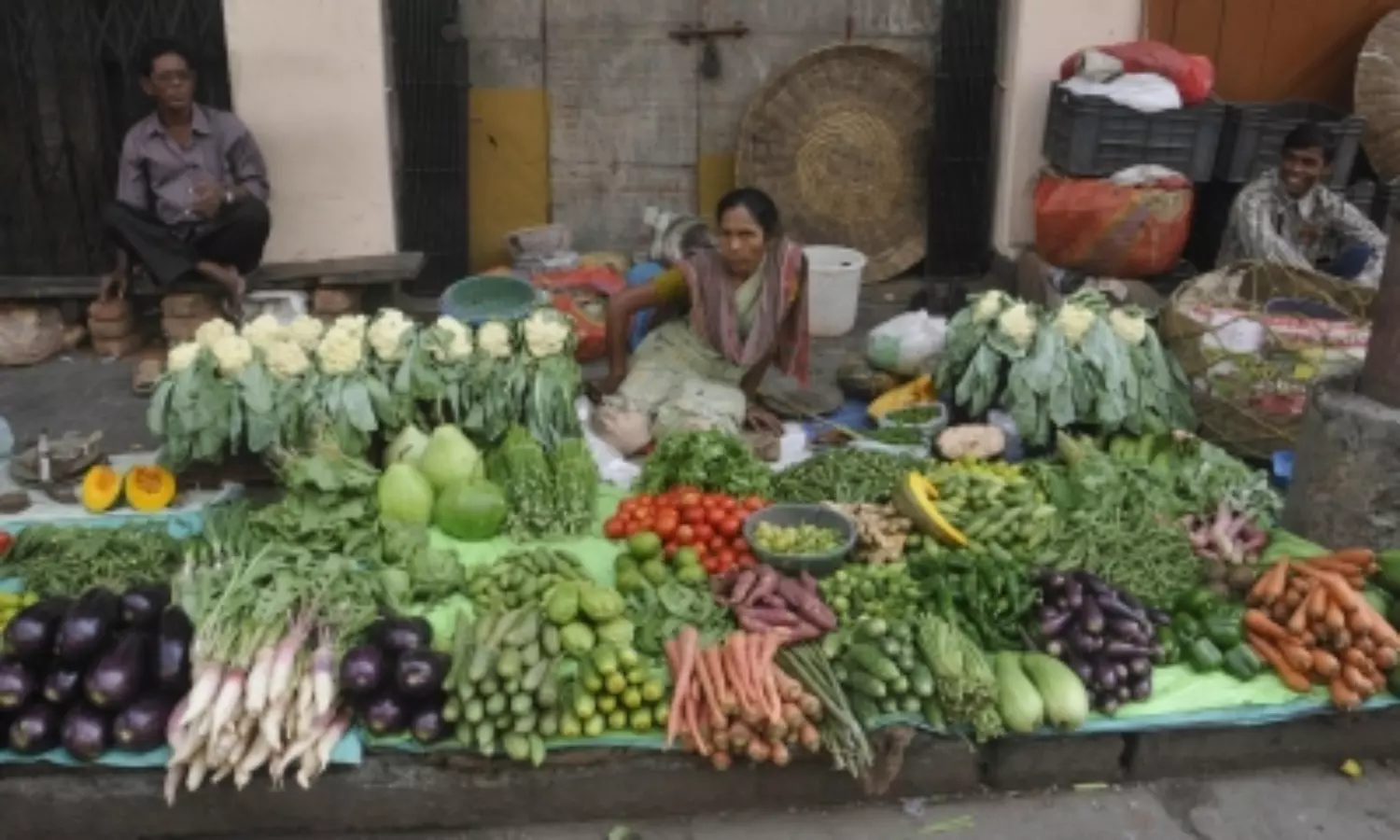 Indias WPI inflation rises to 6 month high of 10.49% in April