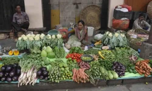 Indias WPI inflation rises to 6 month high of 10.49% in April