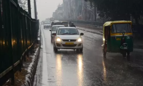 Unseasonal rain in Delhi- NCR as Cyclone Tauktae weakens
