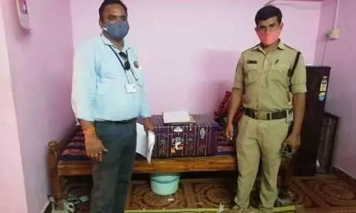 TTD vigilance officers seize Rs. 10 lakh from beggars house in Tirumala