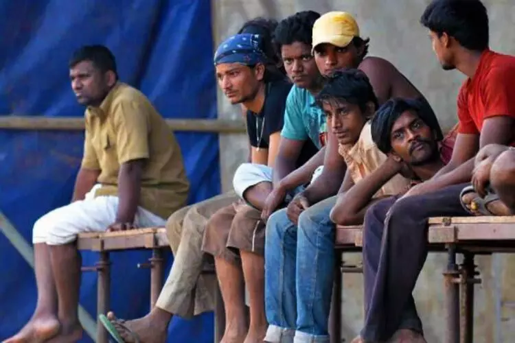 SC directs Centre, State to provide dry ration to migrant workers