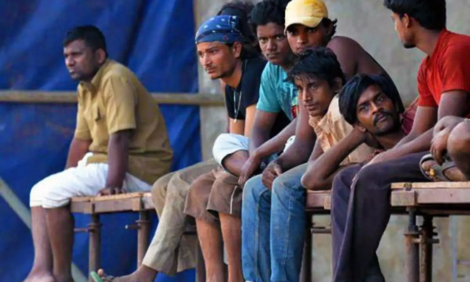 SC directs Centre, State to provide dry ration to migrant workers