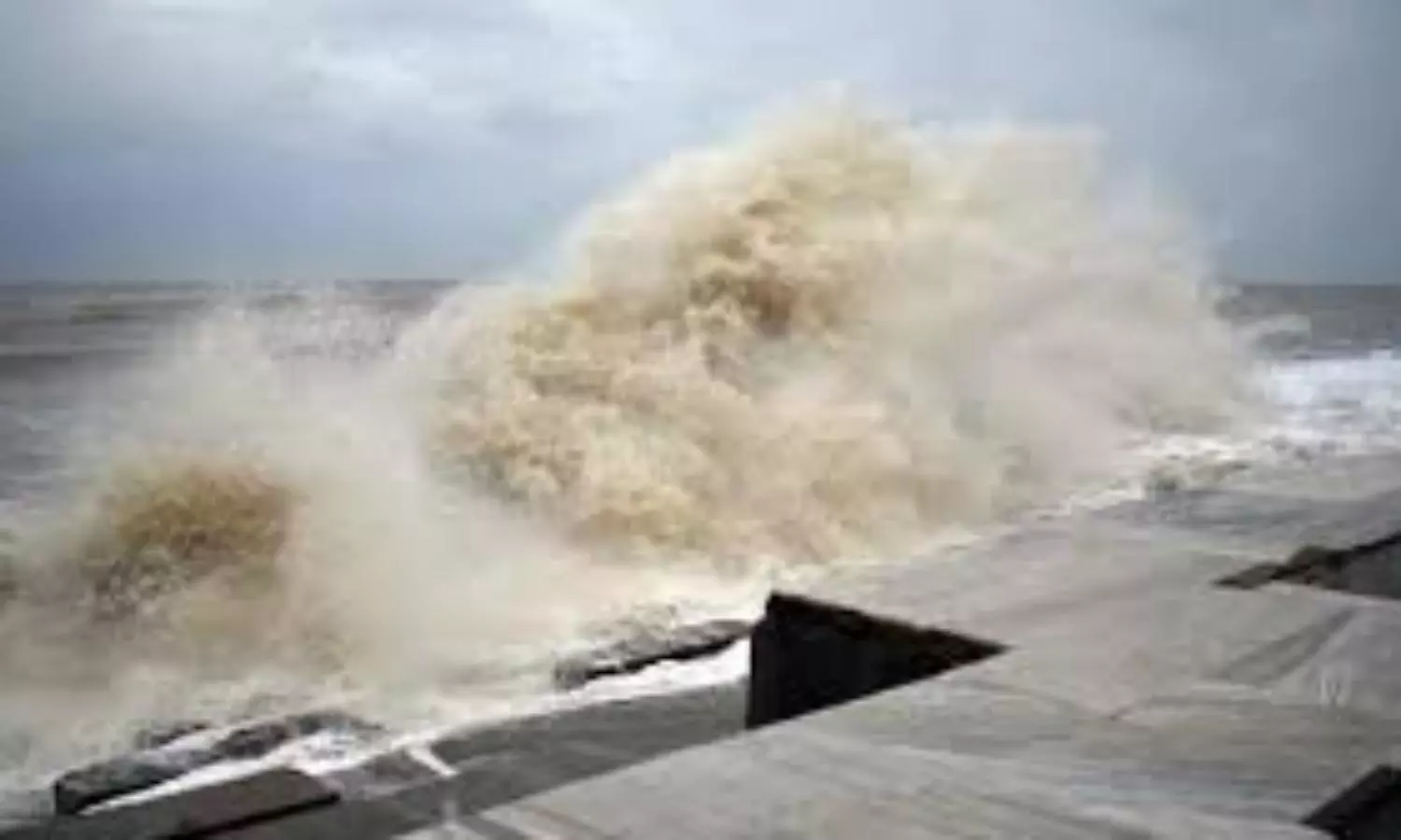 Cyclone Yaas makes landfall in WB and Odisha, states under alert