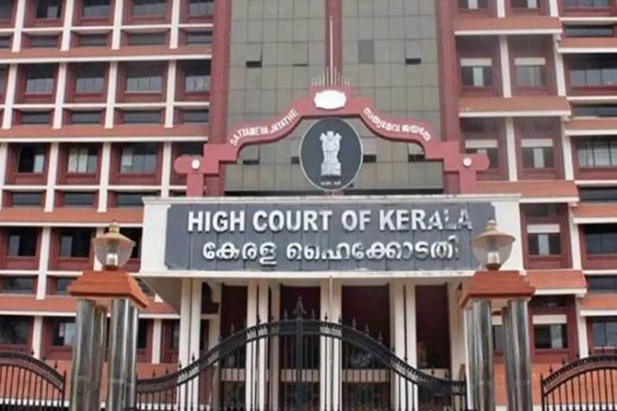 Woman testifies converted not under duress: Kerala HC rejects husbands plea
