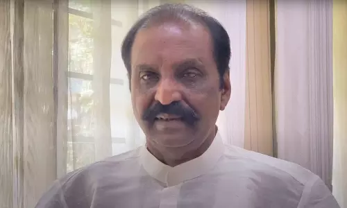 Tamil lyricist Vairamuthu to return ONV Kurup literary prize