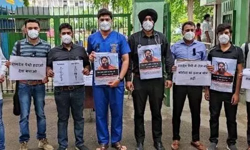 Doctors observe Black Day to protest Ramdevs demeaning remarks on allopathy