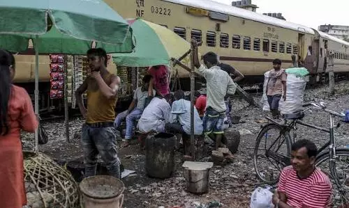 100 million more workers pushed into poverty amid pandemic: UN