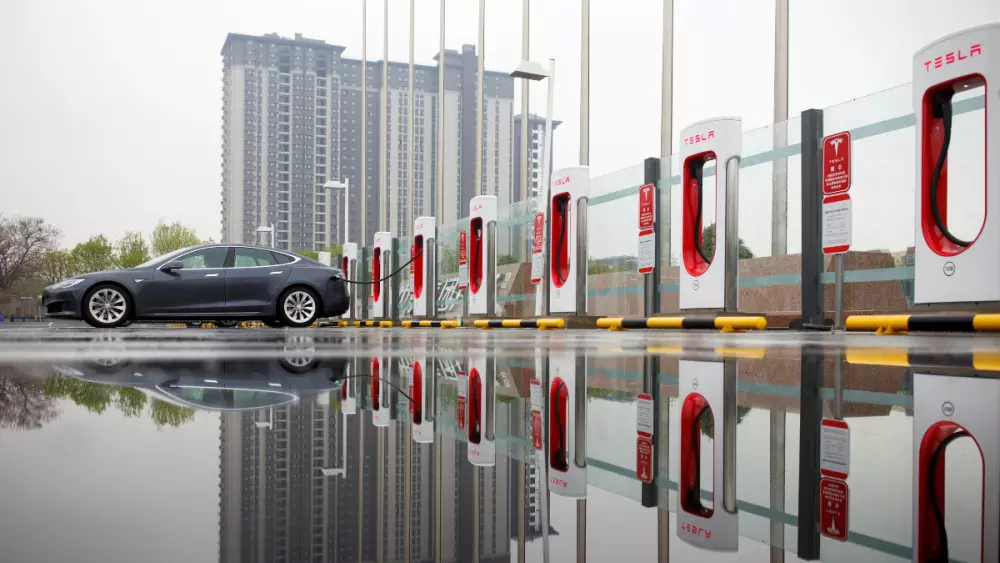 Tesla looks for senior-level leaderships in India to market EVs
