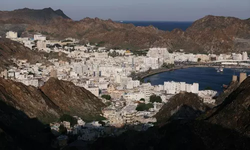 Oman extends entry ban from India indefinitely as COVID cases spike