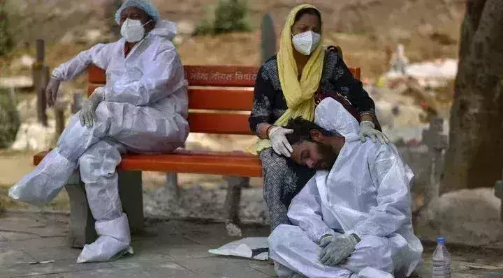 India records lowest daily cases in 2 months, several states begin easing COVID curbs