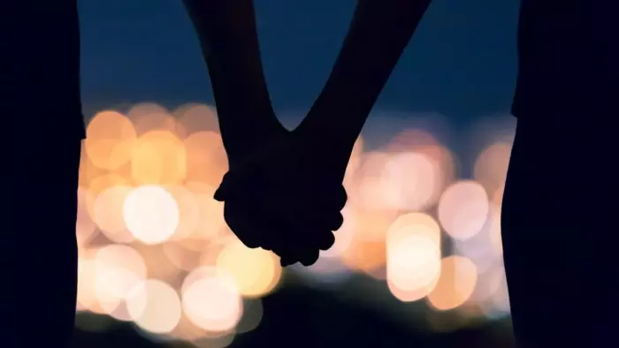 Without seeing Sun for 10 years, this woman endures all trials for her love Without seeing Sun for 10 years, this woman endures all trials for her love